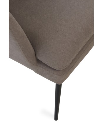fauteuil tapissé taupe avec coussin, pieds en métal noir