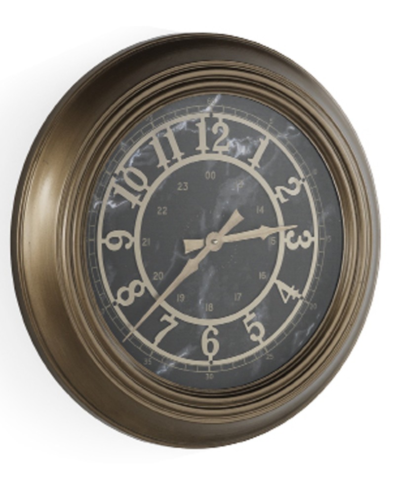 horloge métallique