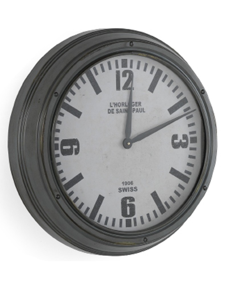 horloge métallique