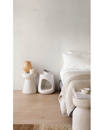 Table d'appoint, Leslie