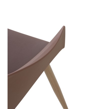 set de 4 fauteuils pp marron avec coussin et pieds en métal