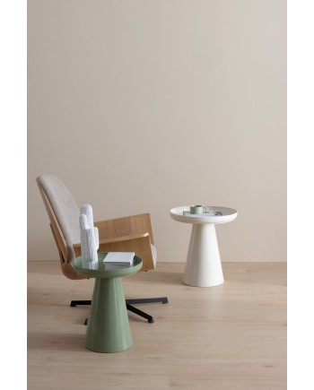 Table d'appoint, Colg