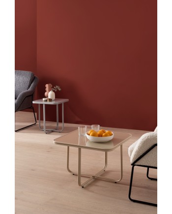 Table d'appoint, Pelxu