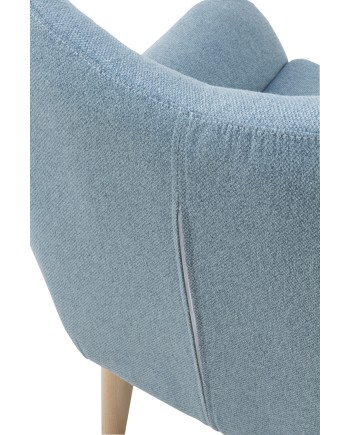 sillón tapizado color verde pastel